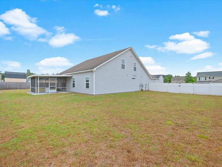 102 Old Mill Rd — Photo 43