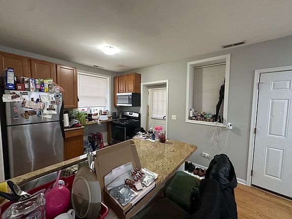 4th image of 3219 N Karlov Ave APT 1