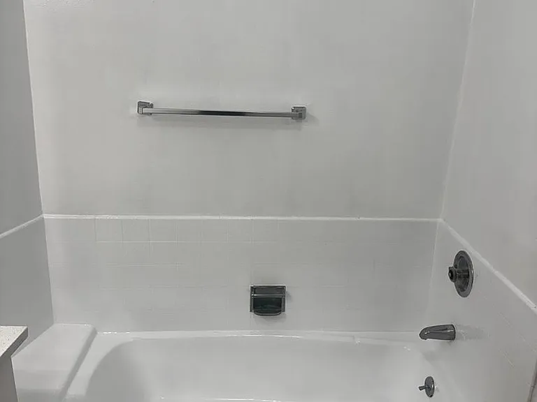 100 - Kimberly Apartments — Photo 52