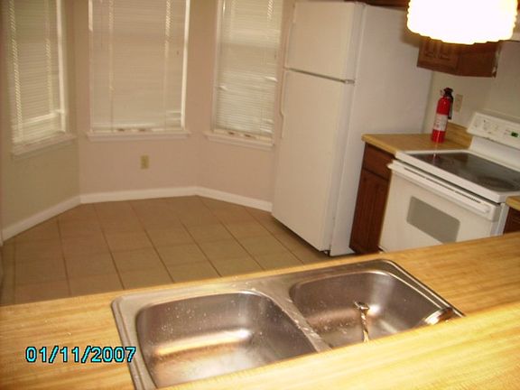 5th image of 12400 Brookglade Cir Unit 32