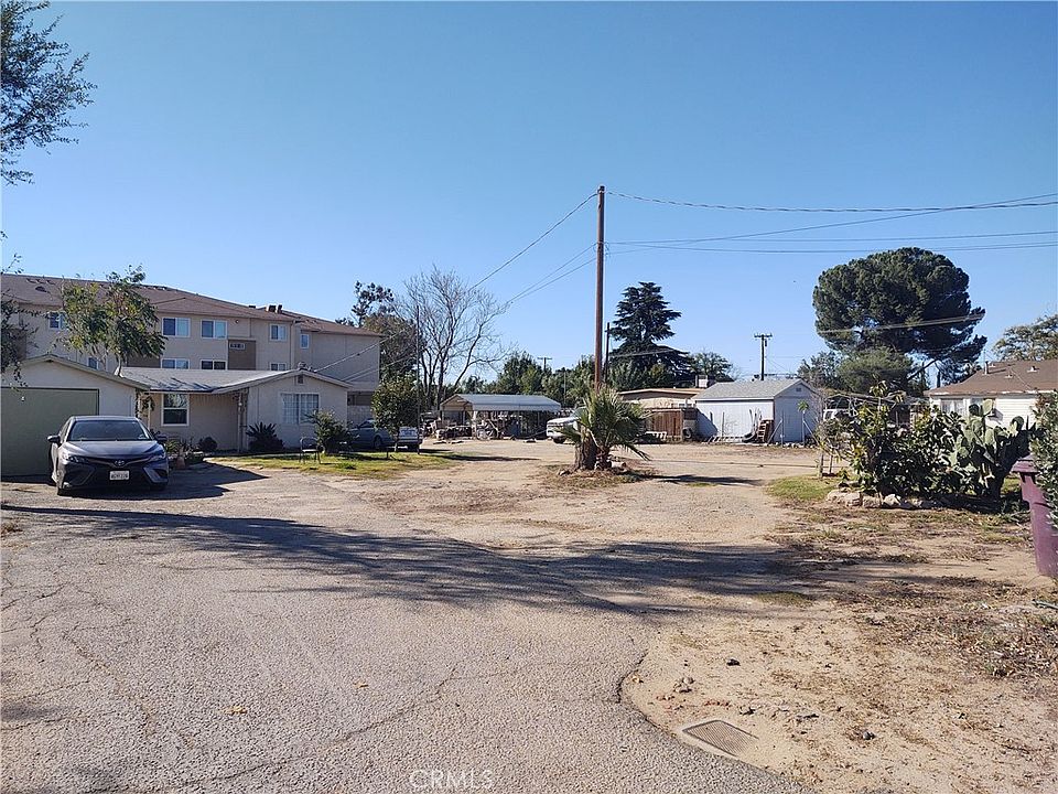 1209 E 8th St, Beaumont, CA 92223 | Zillow