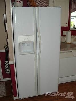 FRIGIDAIRE SIDE BY SIDE REFRIGERATOR