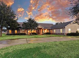 18610 La Paloma Estates Dr, Cypress, TX 77433