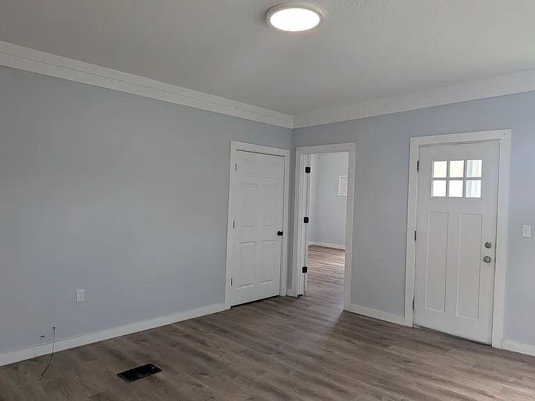 906 N 7th St — Photo 34
