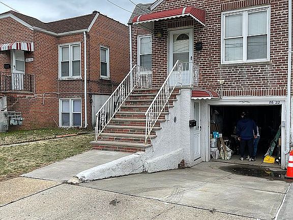 5th image of 8622 Little Neck Pkwy