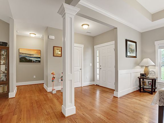 3rd image of 313 Colony Green Ct