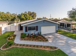 10455 Temple Way, Seminole, FL 33772