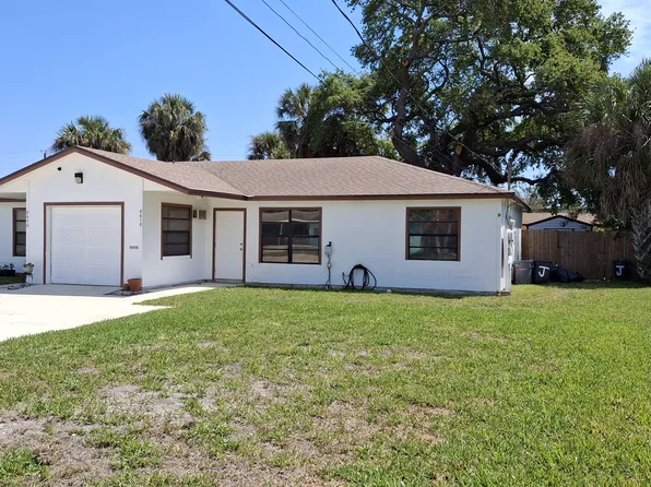 8678 Sunset Dr, Palm Beach Gardens, FL 33410