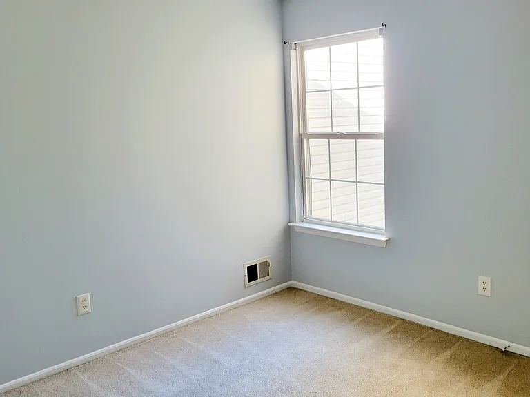 1114 Oakcroft Ln — Photo 15