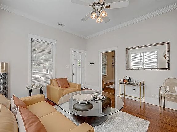 5th image of 735 E 11th 1/2 St