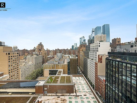 5th image of 315 7th Ave APT 16D