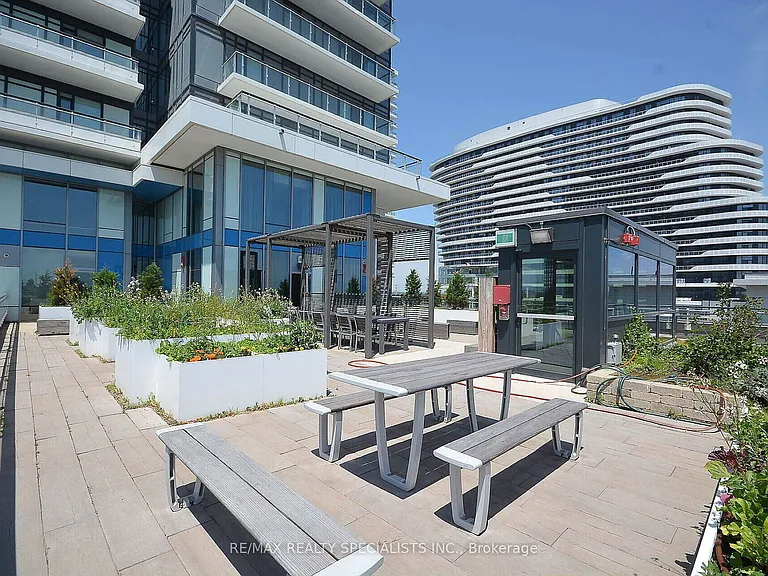 2560 Eglinton Ave W #610 — Photo 44