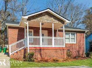 453 Oak Dr, Hapeville, GA 30354