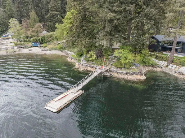 5445 Indian River Dr, North Vancouver, BC V7G 2T7