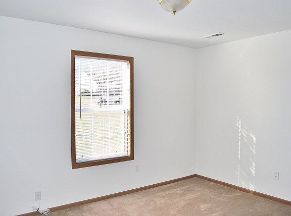 4th image of 2801 NW Mill Pl #3