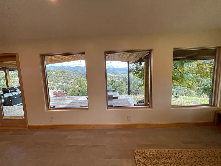 2103 Little Applegate Rd — Photo 30