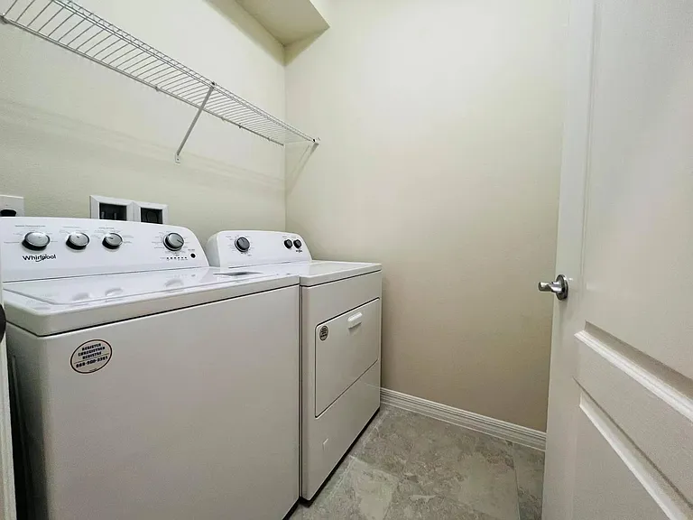 7236 Oakmoss Loop — Photo 8