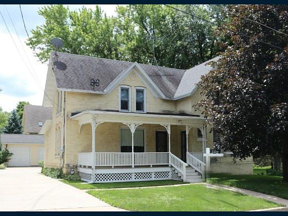 2nd image of 133 Lincoln St #135