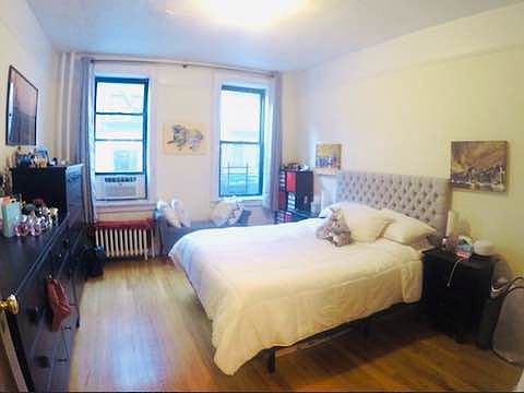 3rd image of 3033 32nd St APT 1F