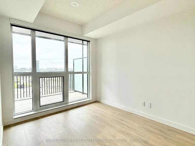 18 Esther Shiner Blvd #1508 — Photo 13