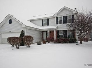 593 Lakewood Farms Dr, Bolingbrook, IL 60490