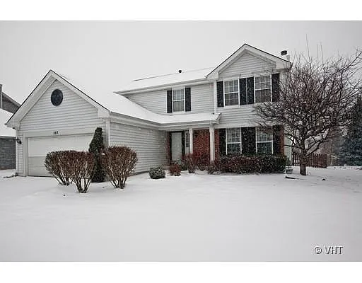 593 Lakewood Farms Dr photo 1
