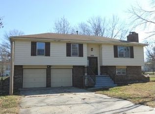 1504 Briarcliff Dr, Clinton, MO 64735