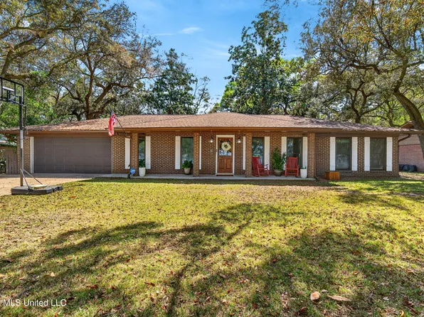 2105 Ward Ln, Biloxi, MS 39531