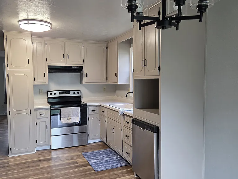 813 Phasianus St #813 — Photo 2