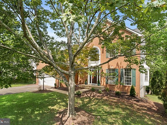 5th image of 43412 Sperrin Ct