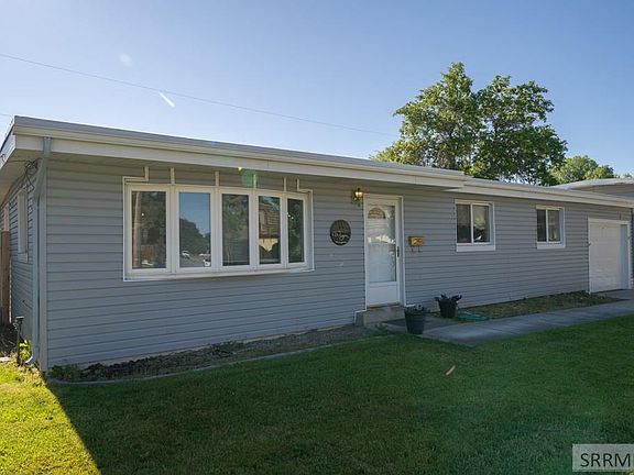 4th image of 439 Logan Dr