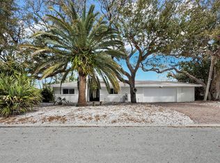 951 Contento St, Sarasota, FL 34242