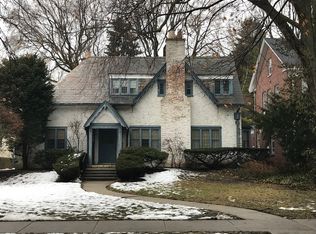 2218 Orrington Ave, Evanston, IL 60201