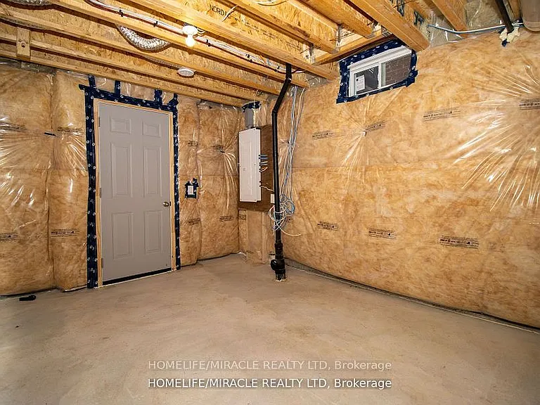 27 Lowes Hill Cir — Photo 37