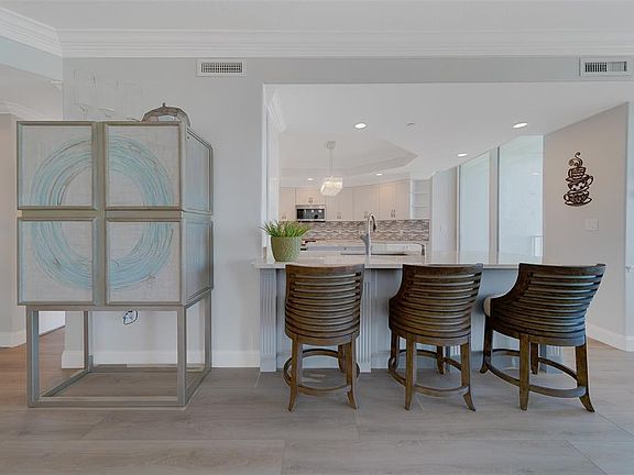 4th image of 2 Seaside Ln APT 801