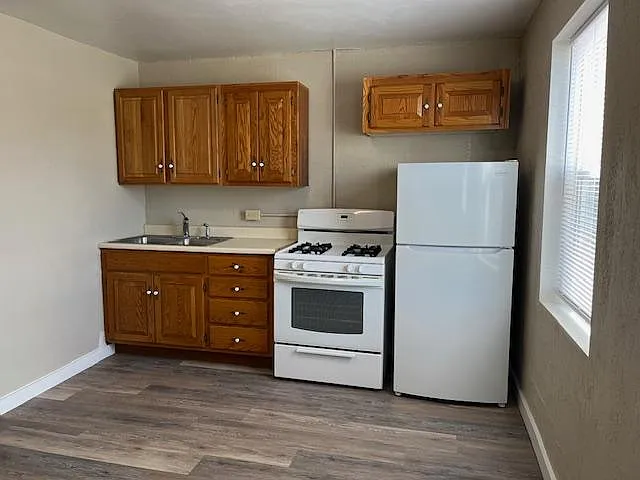 kitchen / living room