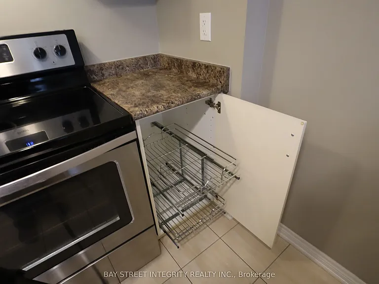 2435 Greenwich Dr #39 — Photo 20
