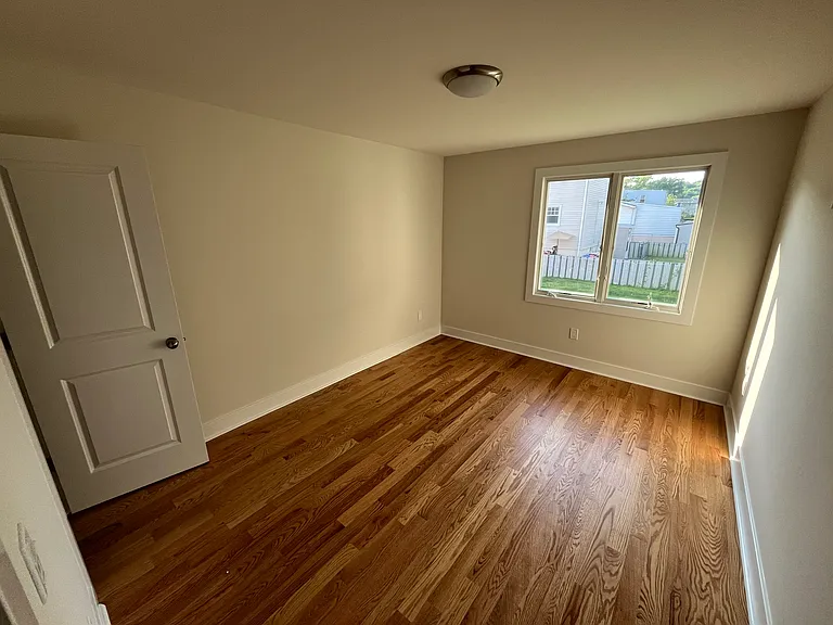 161 Franklin St #1 — Photo 9