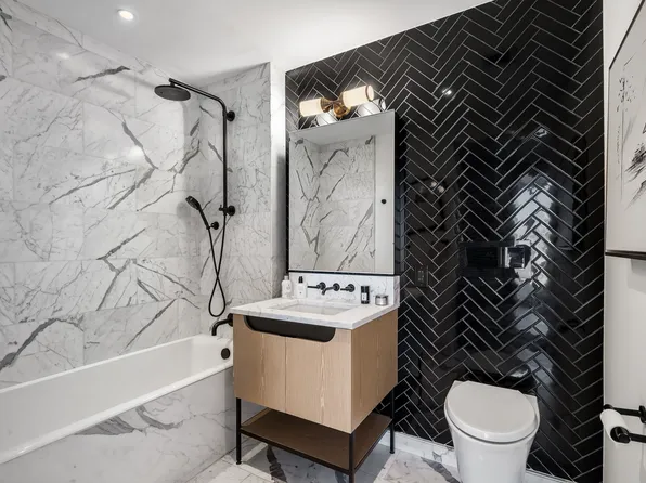 626 1st Avenue image 6 of 36