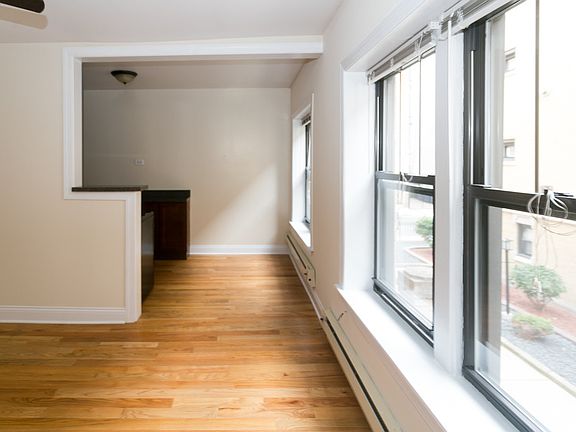 5th image of 2844 N Orchard St APT 39