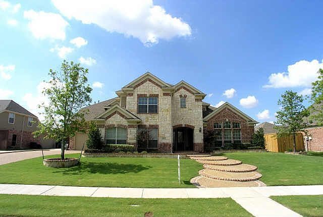 1st image of 512 Wentworth Ln