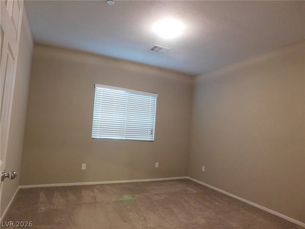 3 bed, 3.0 bath, 1772 sqft, $1,900 — Photo 4