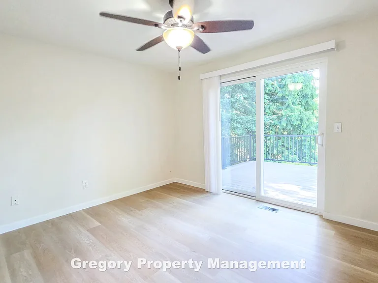 622 204th St SE — Photo 19
