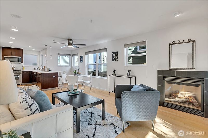 3rd image of 1114 29th Avenue S #A
