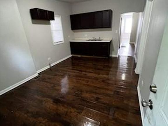 4th image of 6415 S Eberhart Ave