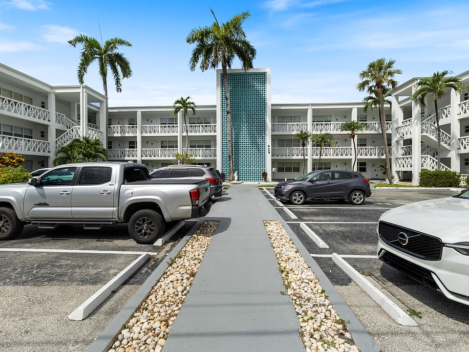 1st image of 419 Golden Isles Drive #210