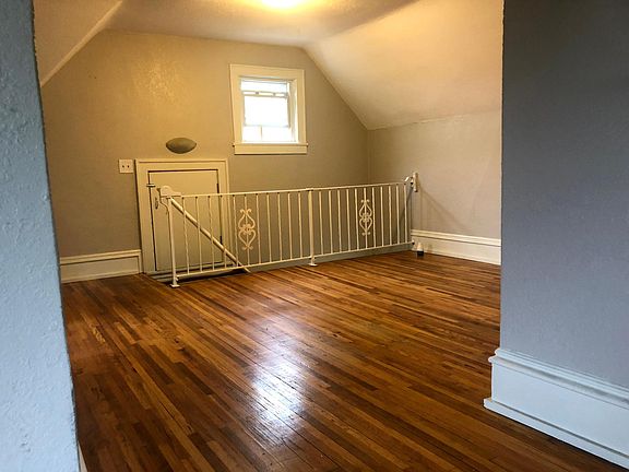 3rd image of 3908 5th Ave S #2