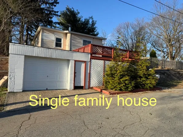 (undisclosed Address), Pawtucket, RI 02860