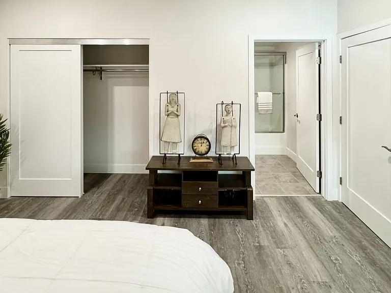 The SECRET in K-Town Luxury Apartments — Photo 15