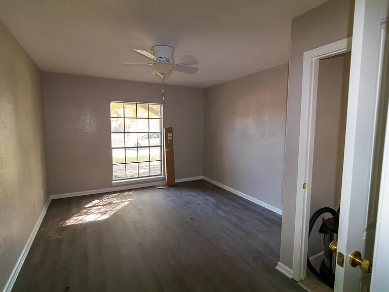 2245 Brighton Dr — Photo 31